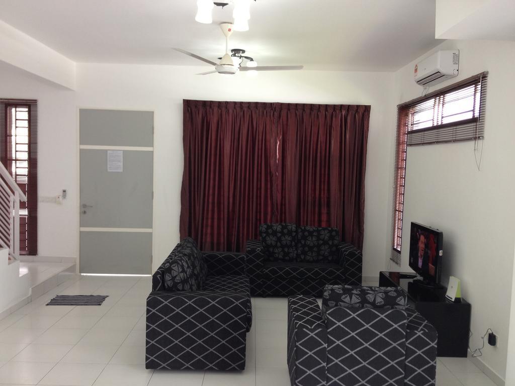 Comfort Holiday Home @ Bukit Indah Johor Bahru Exterior foto