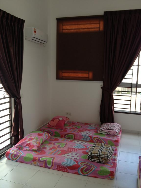 Comfort Holiday Home @ Bukit Indah Johor Bahru Exterior foto